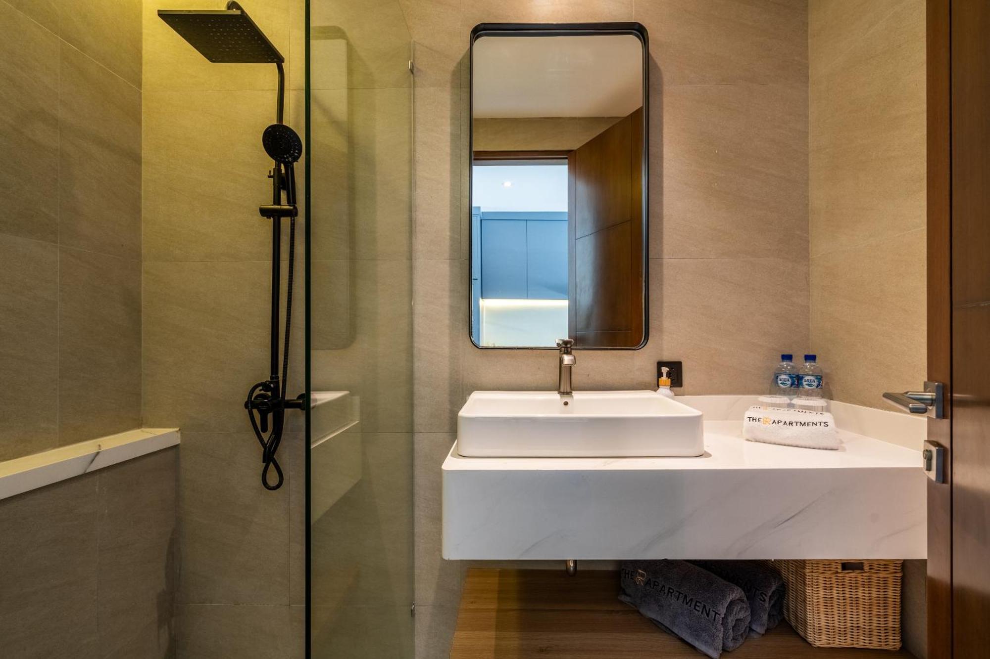 The R Apartments Pererenan 坎古 外观 照片